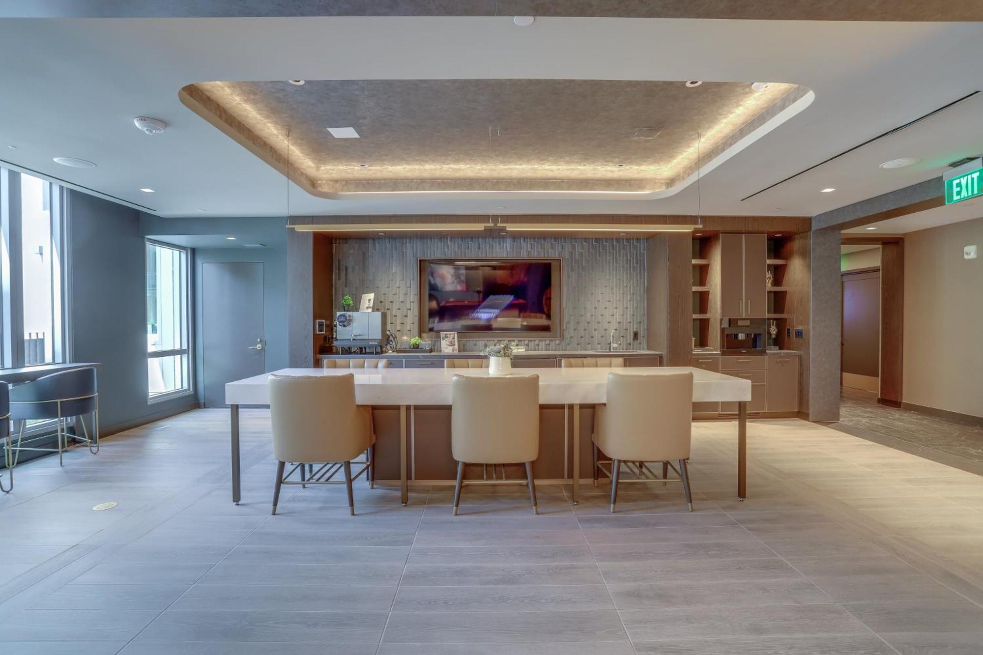Stylish Condo At Clarendon With Rooftop Views Arlington Exteriör bild