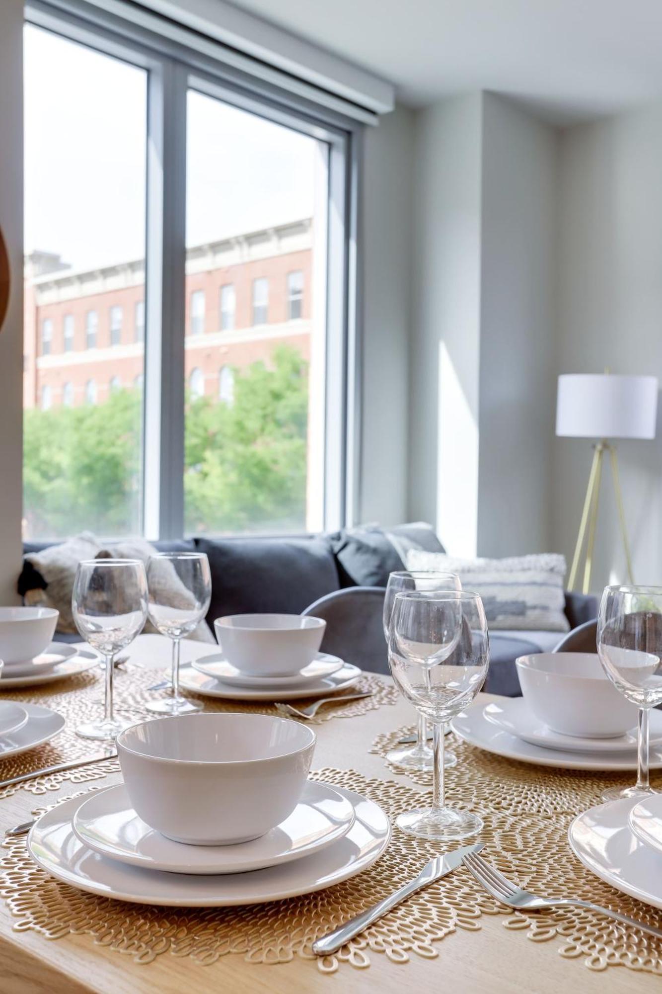 Stylish Condo At Clarendon With Rooftop Views Arlington Exteriör bild