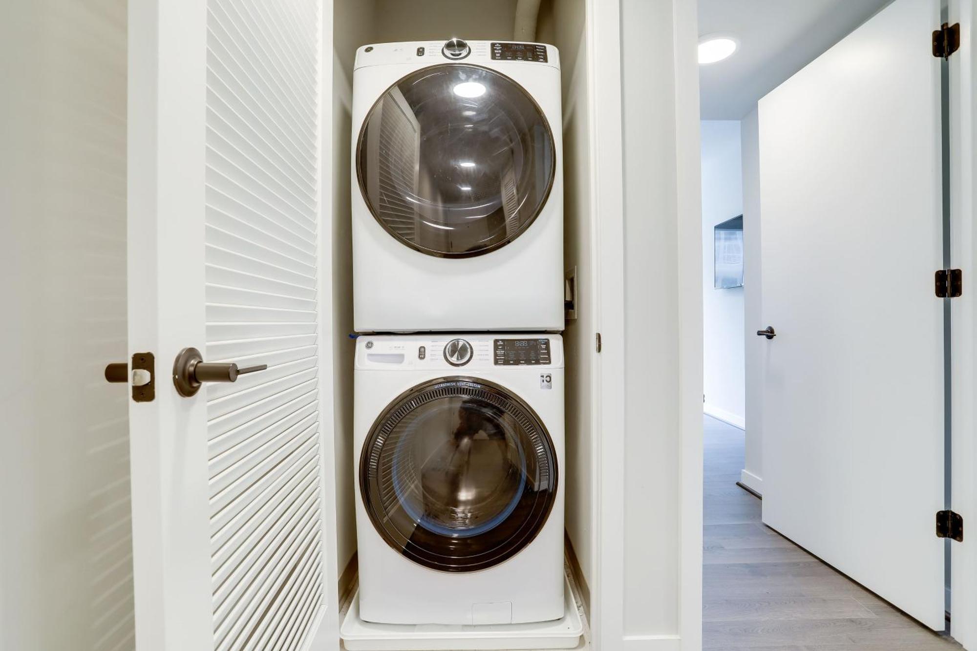 Stylish Condo At Clarendon With Rooftop Views Arlington Exteriör bild
